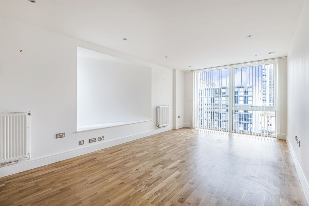 Property photo 2 of 15 720603 (2)