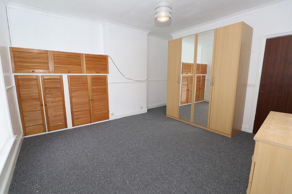 Property photo 1 of 8 Bedroom 1