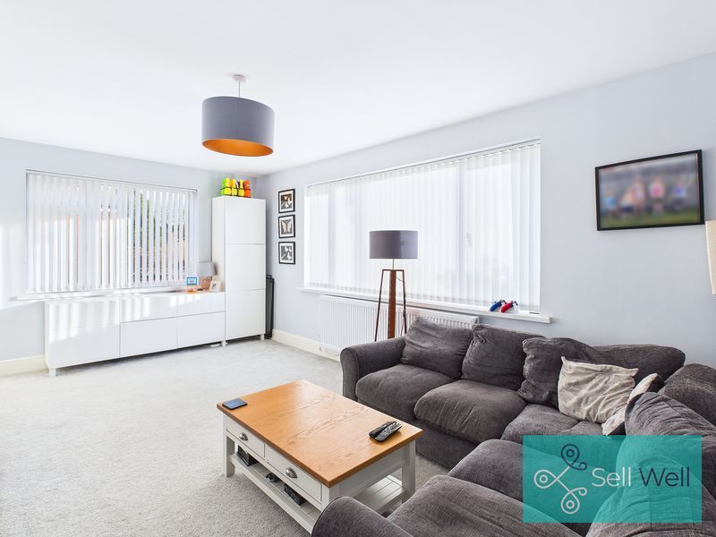 Property photo 2 of 20 Lounge