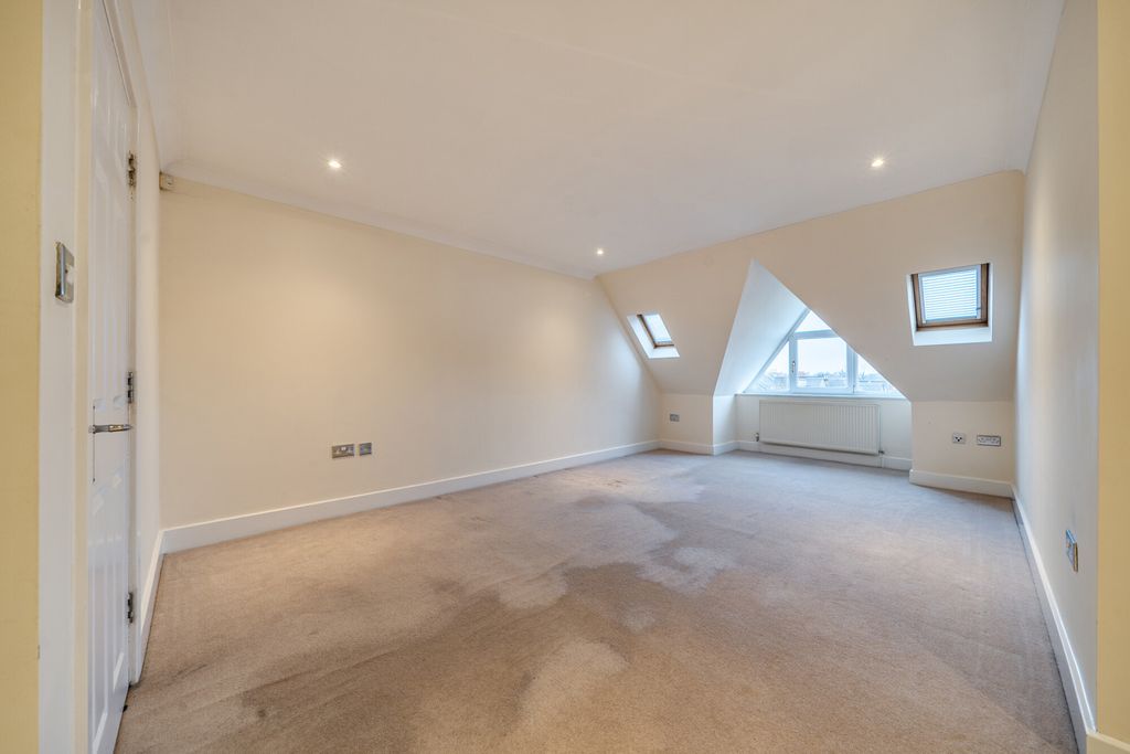 Property photo 3 of 17 Reception Room