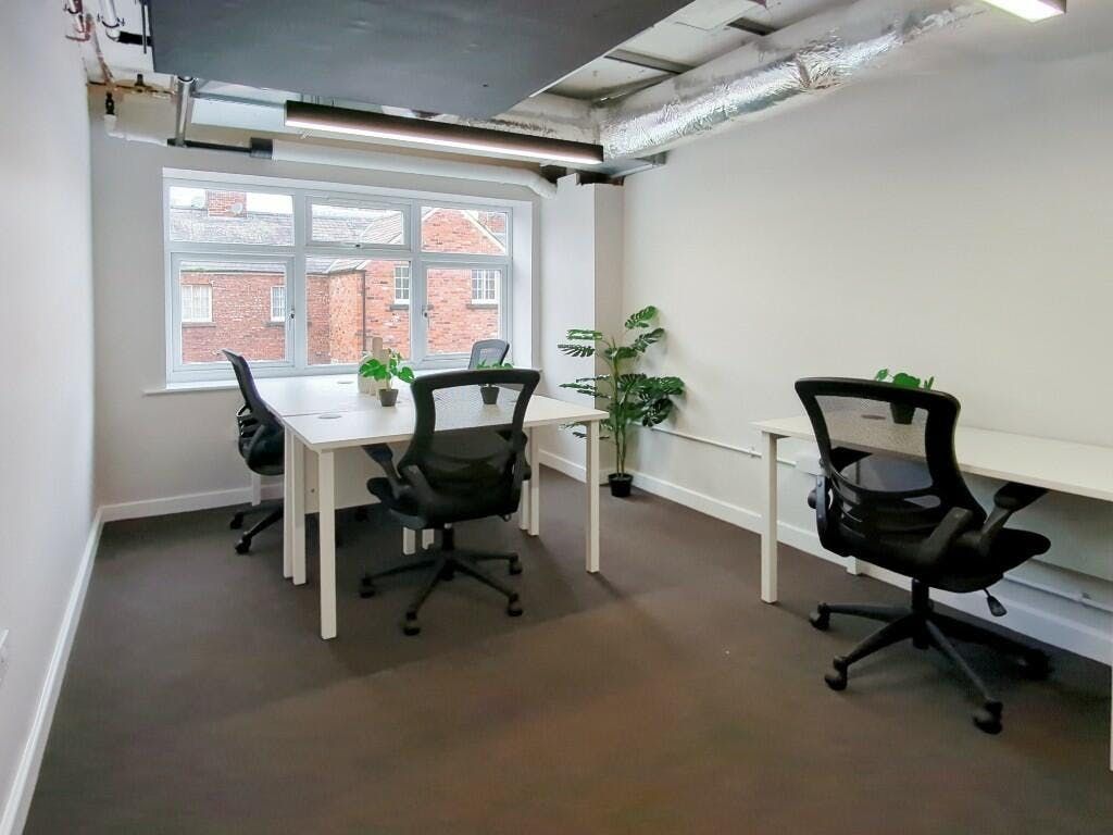 Property photo 2 of 8 129853_UK3Ws7983_Img_00_0000.Jpeg