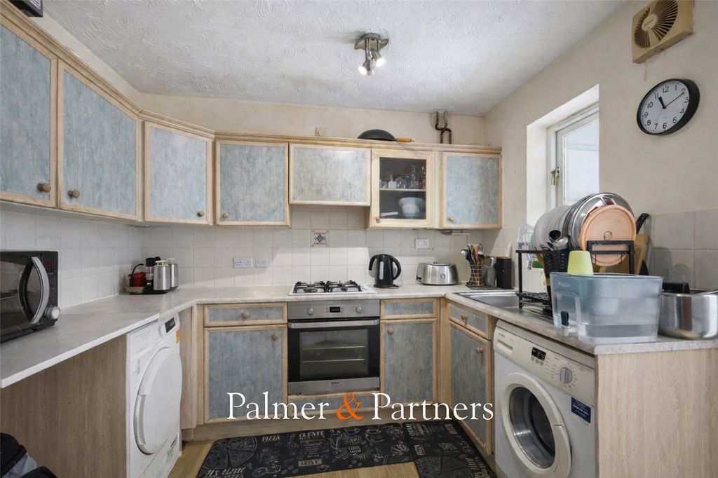 Property photo 3 of 12 Picture No. 21