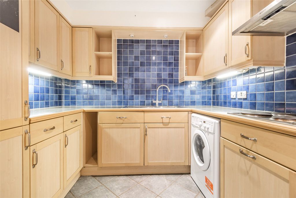 Property photo 3 of 13 Kitchen
