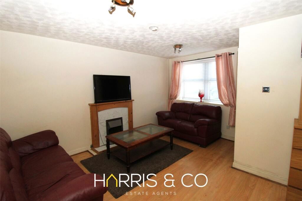 Property photo 2 of 12