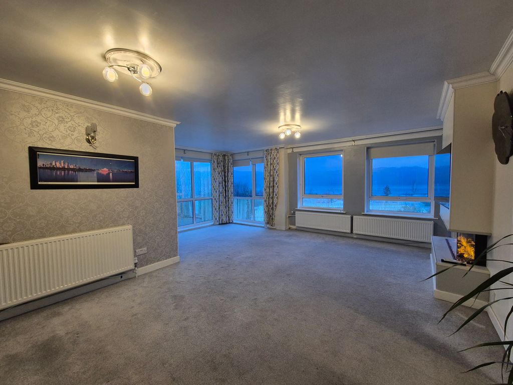 Property photo 3 of 31