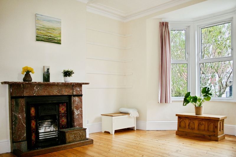 Property photo 1 of 28 Photo 3