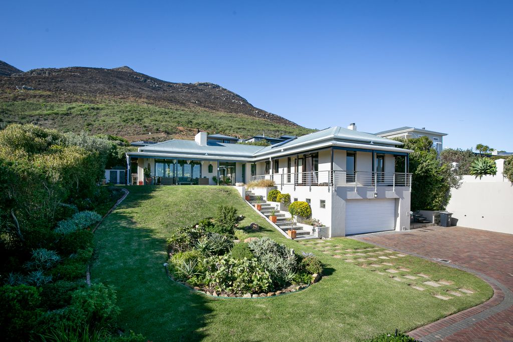 Property photo 1 of 31