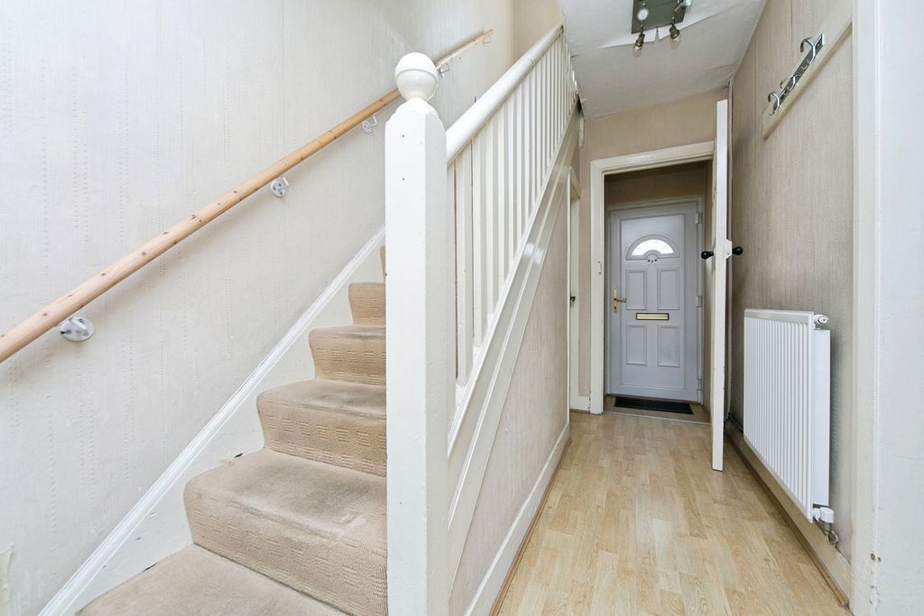 Property photo 2 of 16 Pbox-Img.Jpg