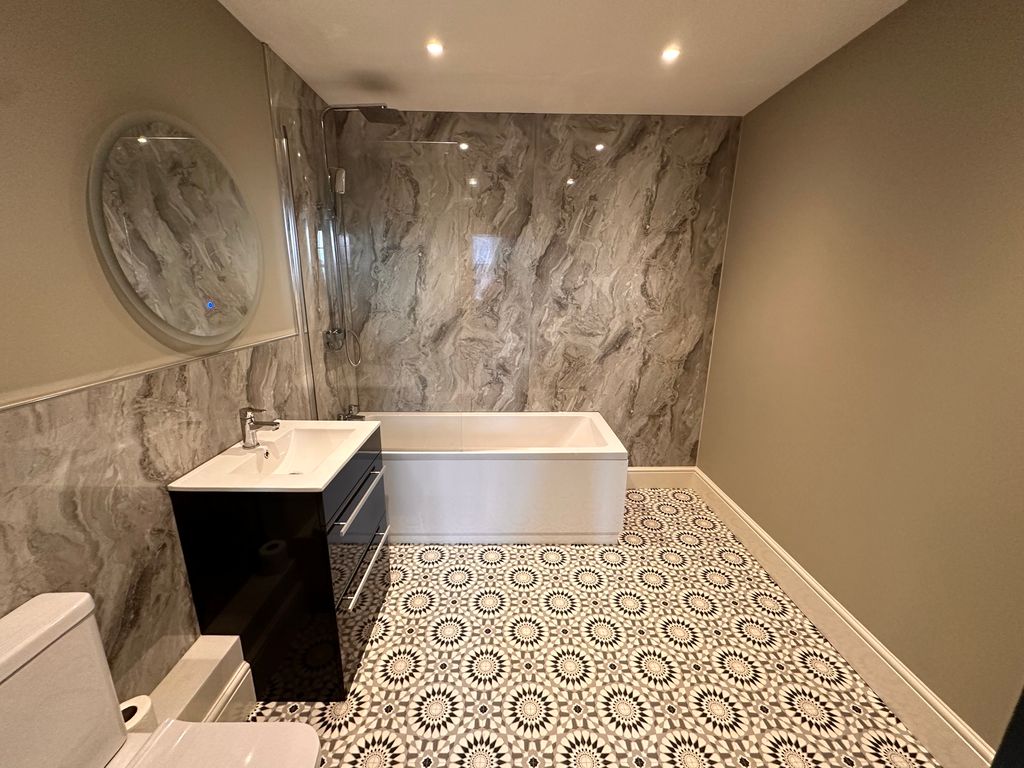 Property photo 3 of 5 Bathroom