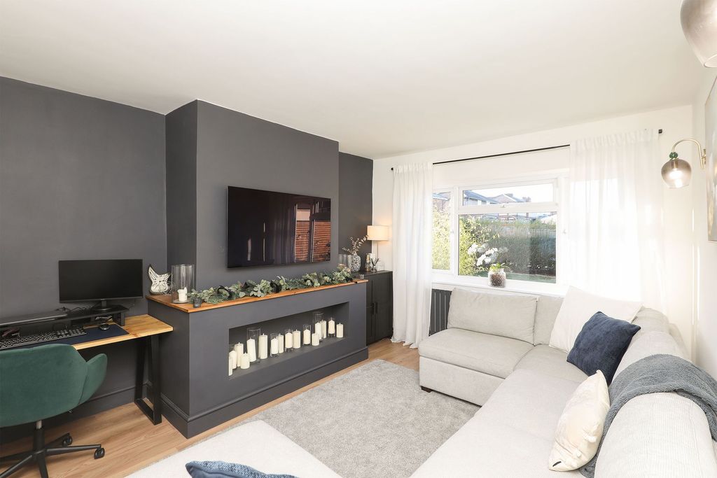 Property photo 3 of 21