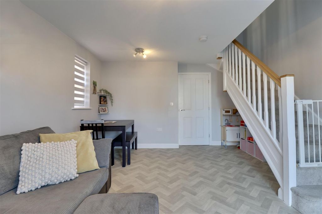 Property photo 3 of 15 26Eb2845-F0A5-4Bd1-9667-9A6De4468B77_1_201_A.Jpeg