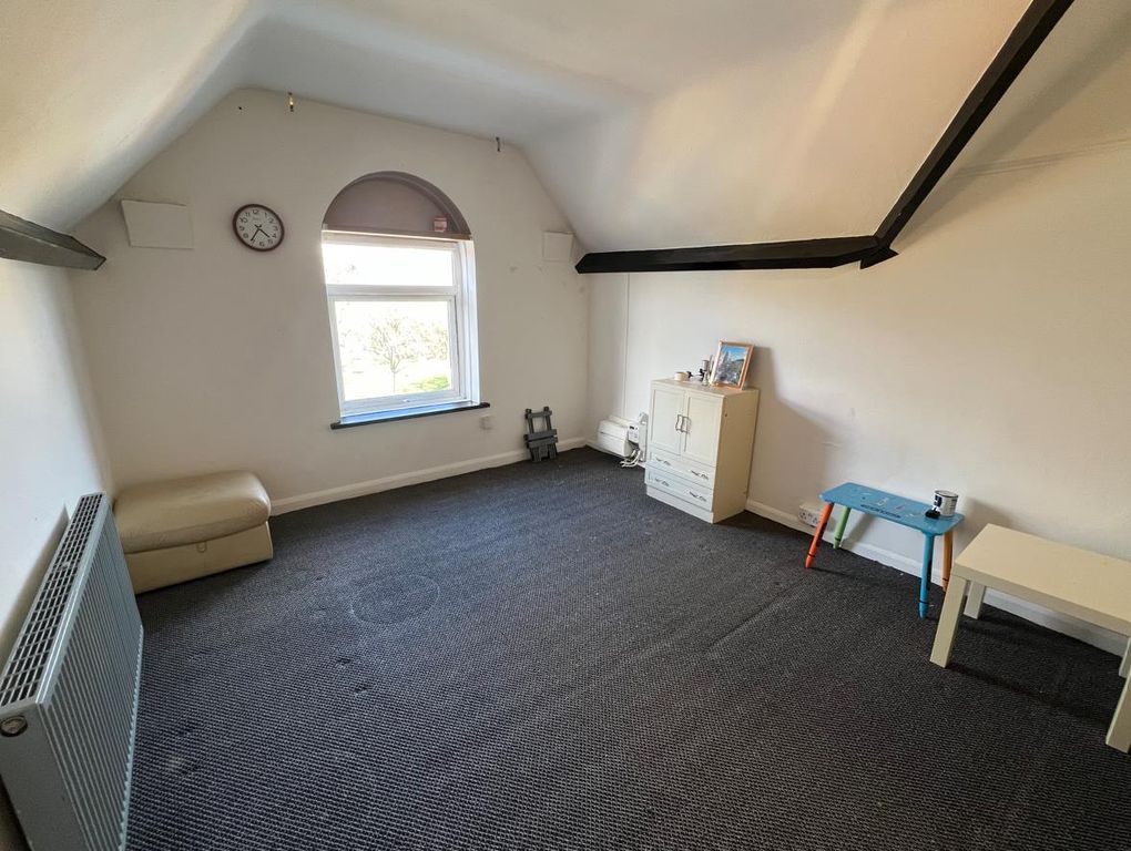 Property photo 2 of 6 Image