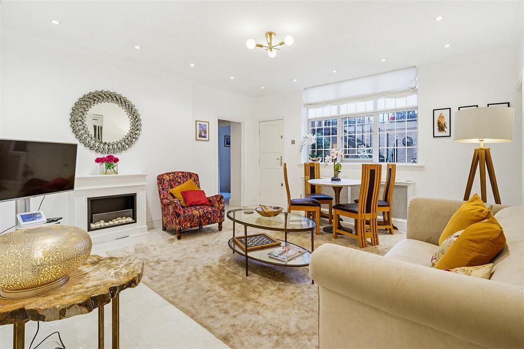 Property photo 2 of 21 Platanhouse,Flat1-81.Jpg