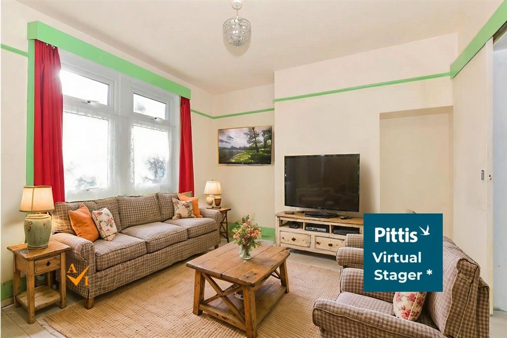 Property photo 3 of 11 Lounge (Farmhouse Style)