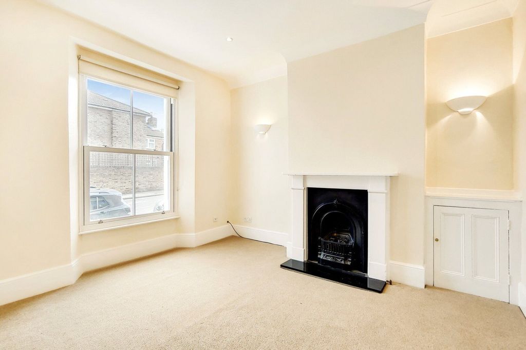 Property photo 2 of 12 Picture No. 02