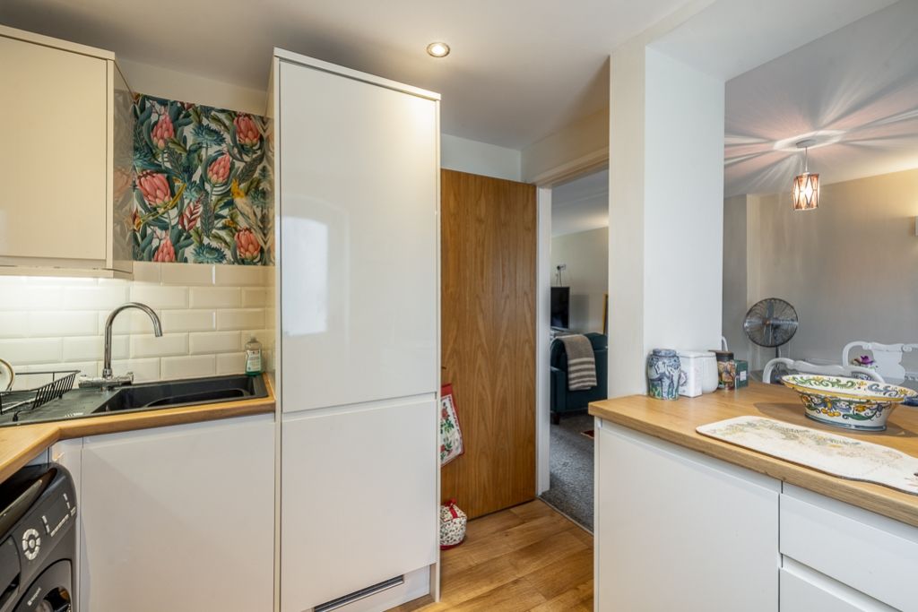 Property photo 3 of 19 2 Sibsey Court (Sibsey)-15
