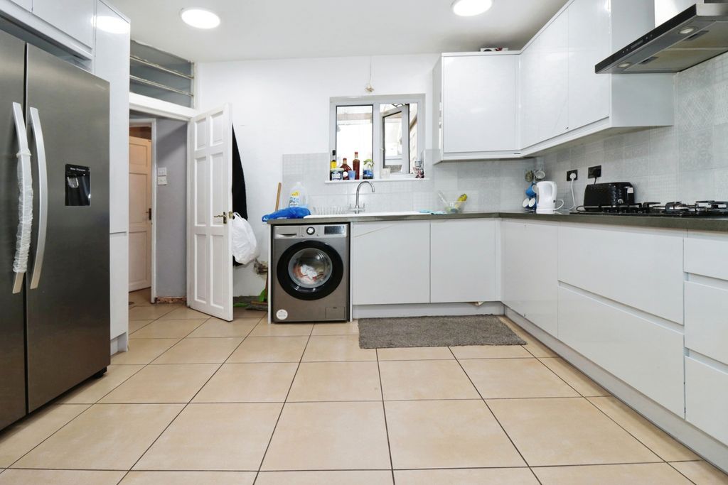 Property photo 3 of 13 Photography