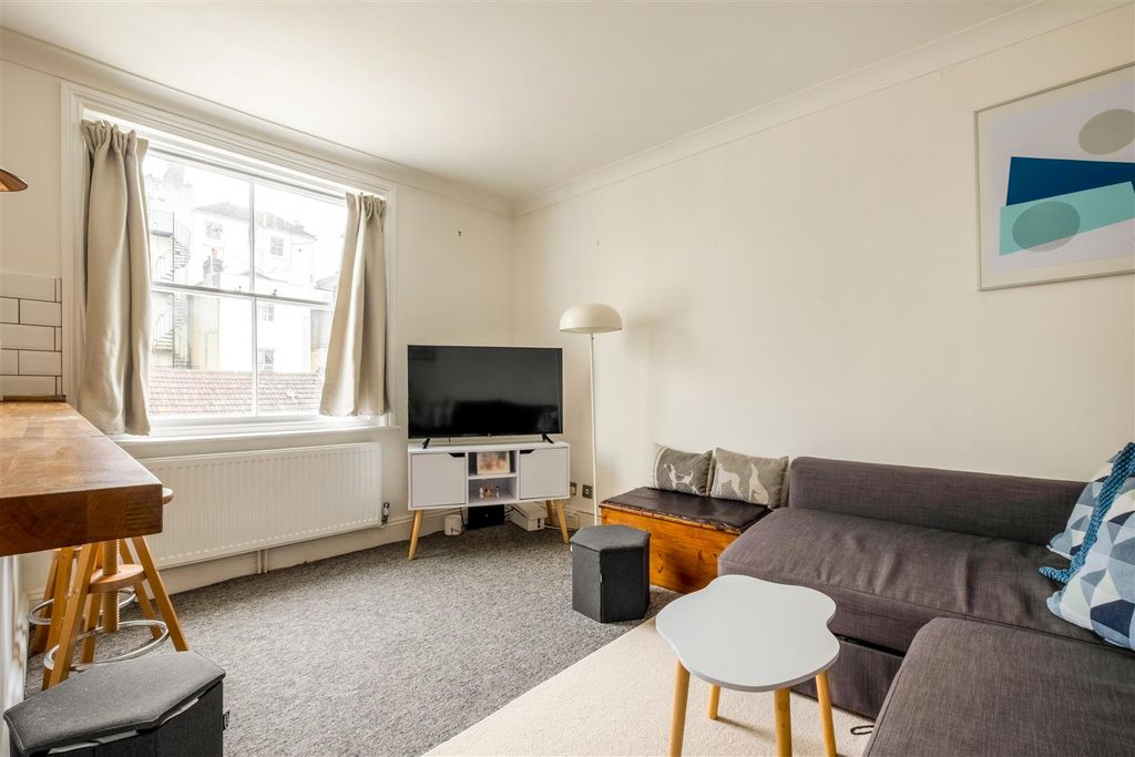 Property photo 3 of 16 19 Farm Road-6.Jpg