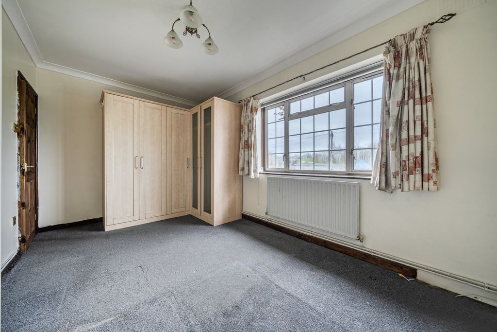 Property photo 3 of 20 Bedroom