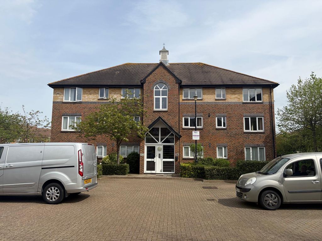 Property photo 1 of 8