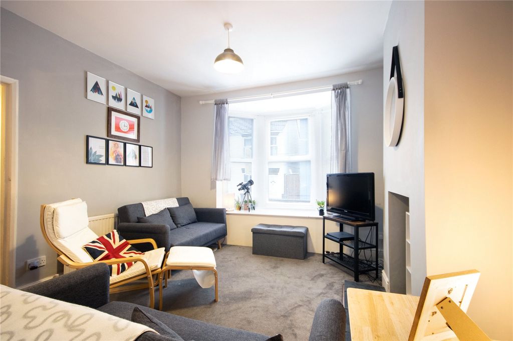 Property photo 3 of 8 Picture No. 23