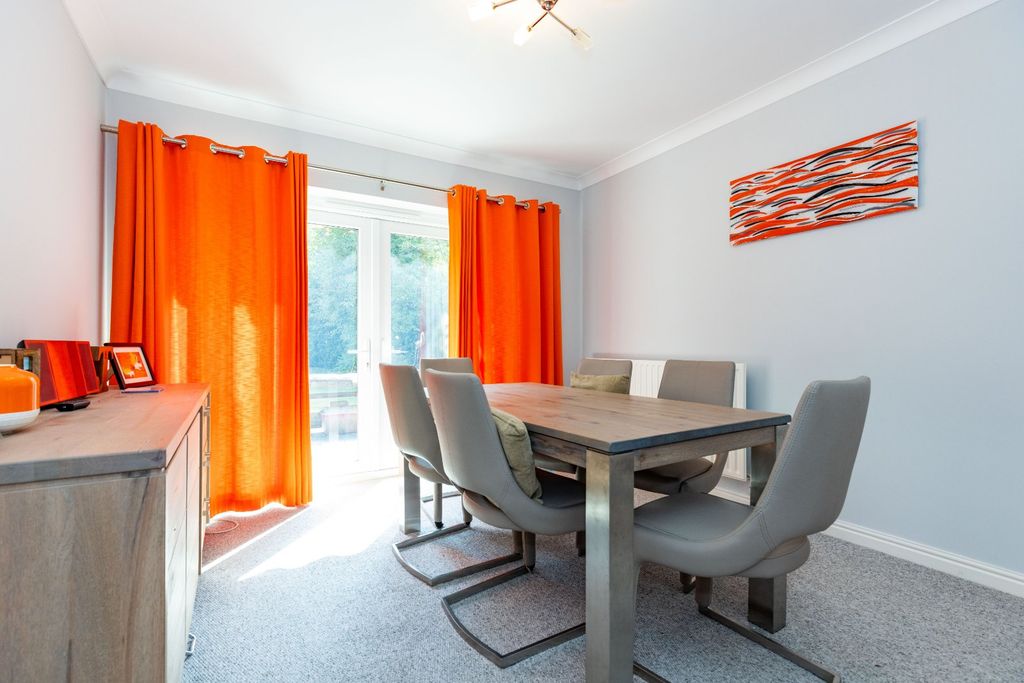 Property photo 3 of 24 Dining Room
