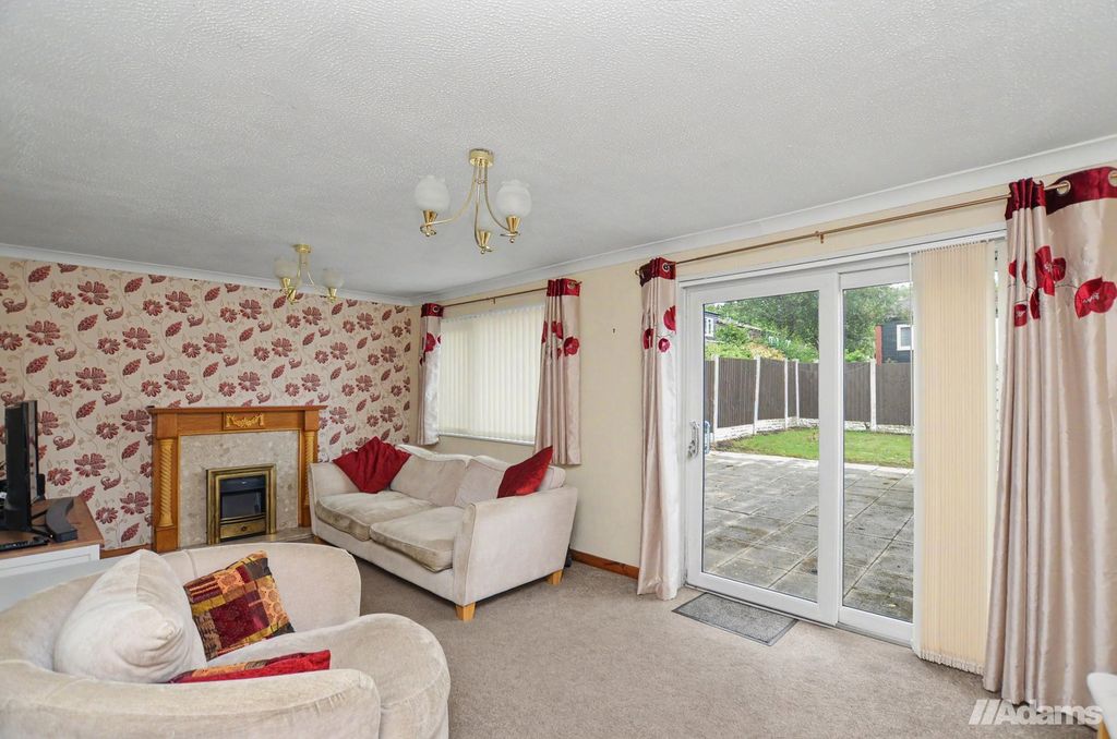Property photo 2 of 23