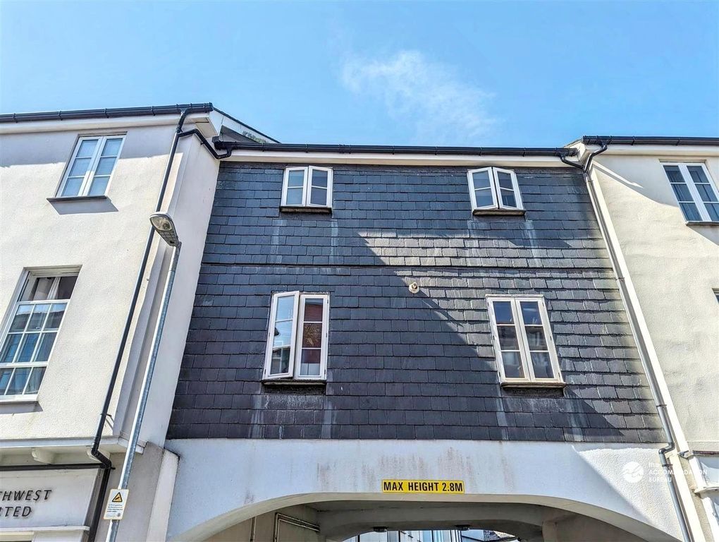 Property photo 1 of 14 Exterior