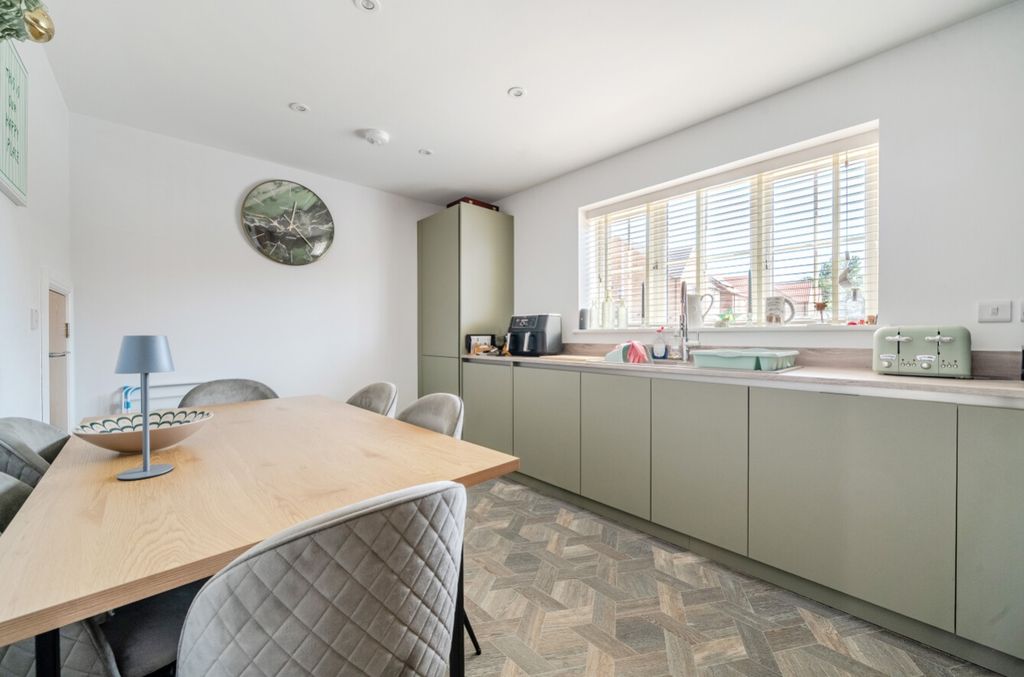Property photo 3 of 28 1493956-1-6A5E222Cac584