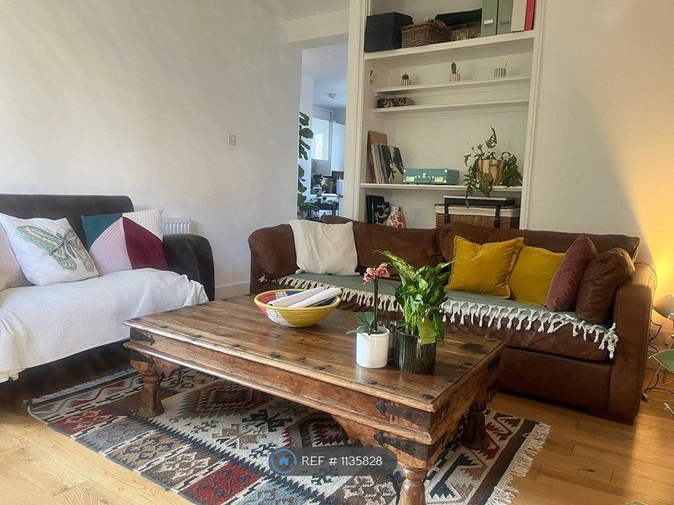Property photo 3 of 11 Living Room Into Kitchen Diner