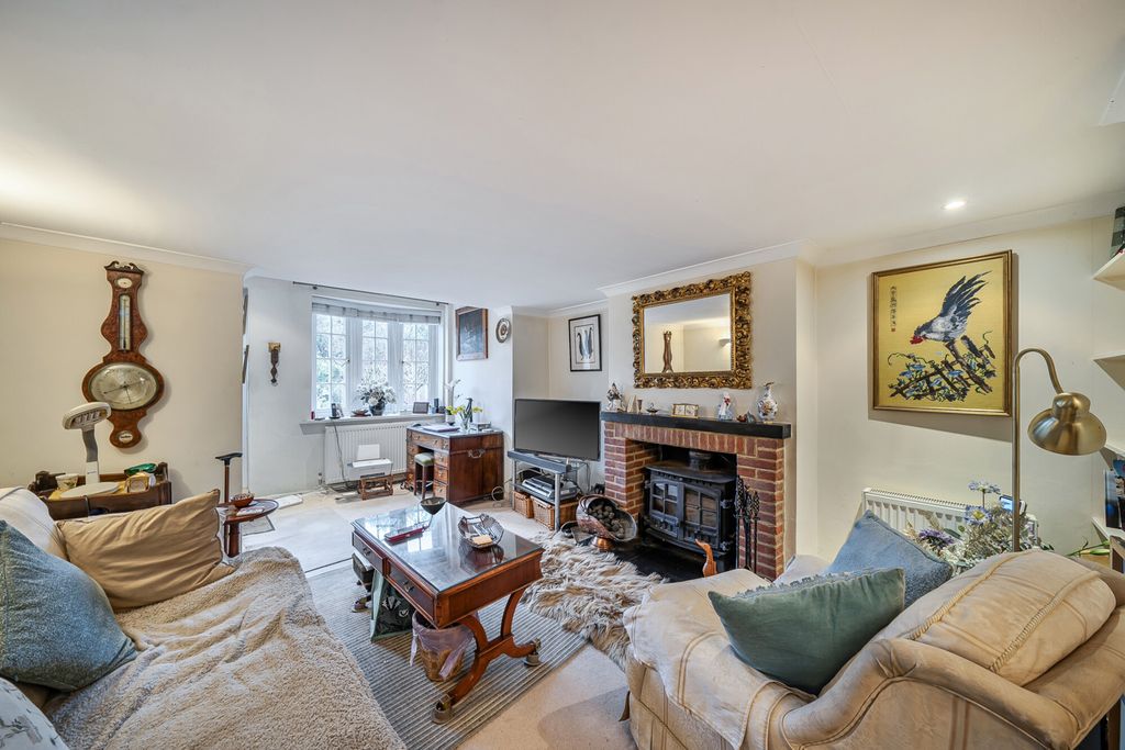 Property photo 2 of 23 1418941-9-69A16ee...