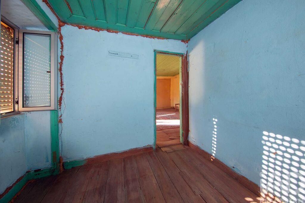 Property photo 3 of 28