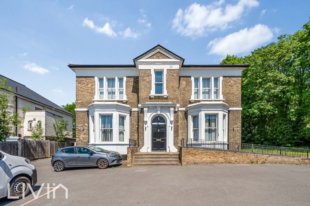 Property photo 1 of 10 1