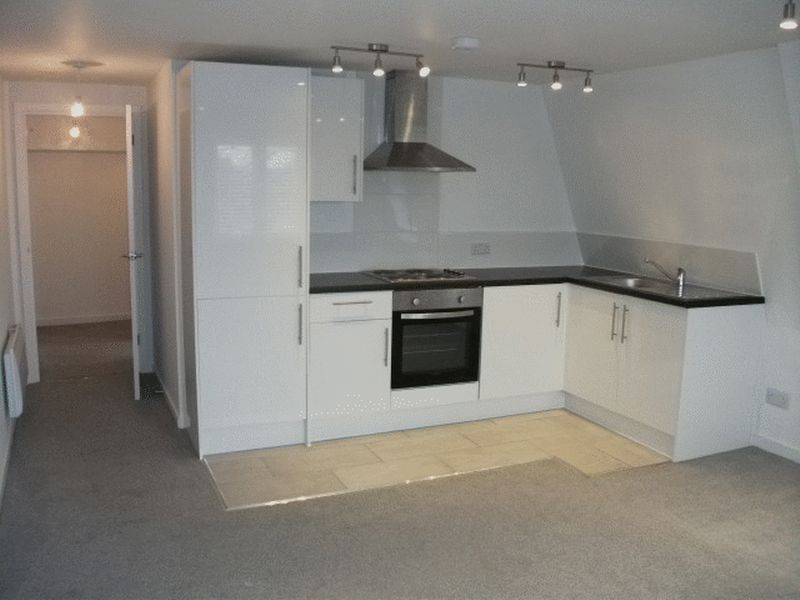 Property photo 1 of 7 Photo 7