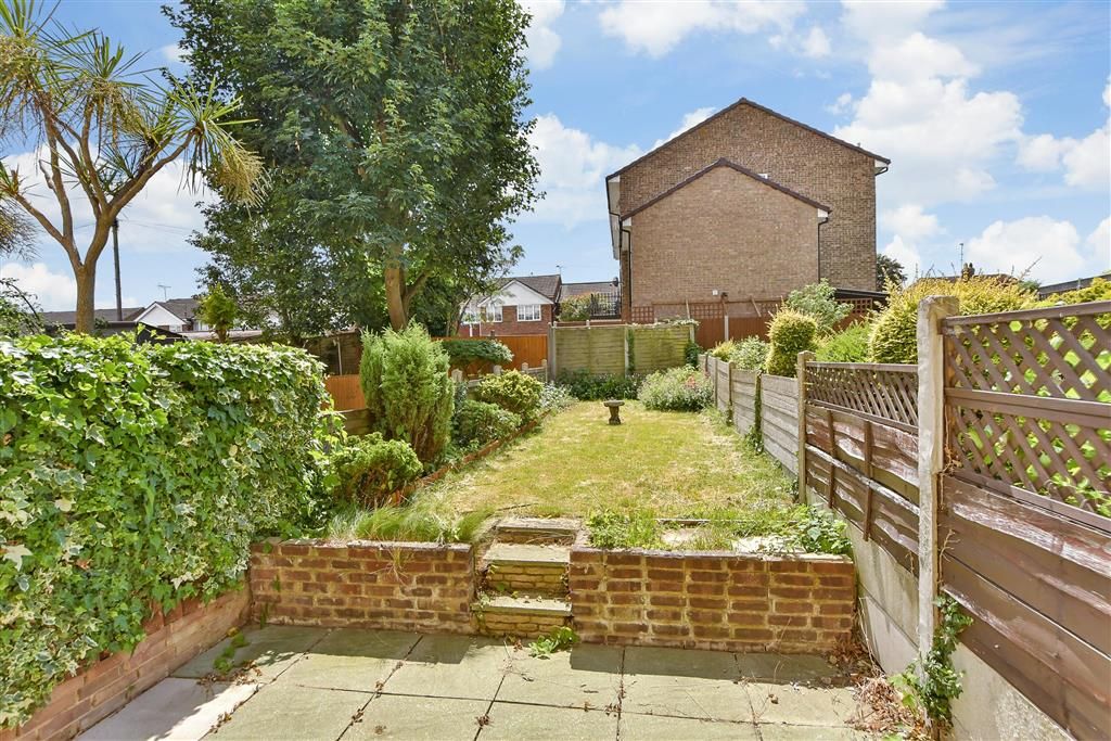 Property photo 2 of 8 Rear Garden