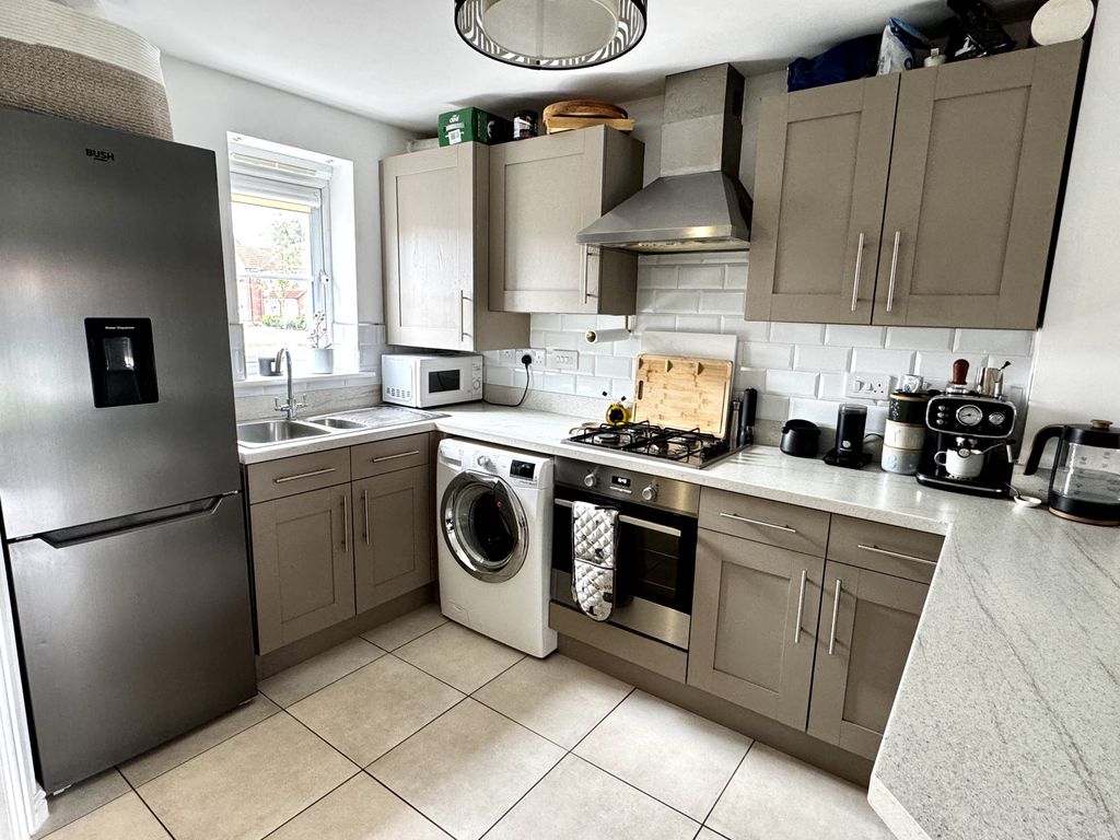 Property photo 2 of 17 Img_0595 2
