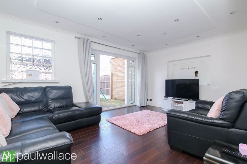 Property photo 2 of 16 Living Room