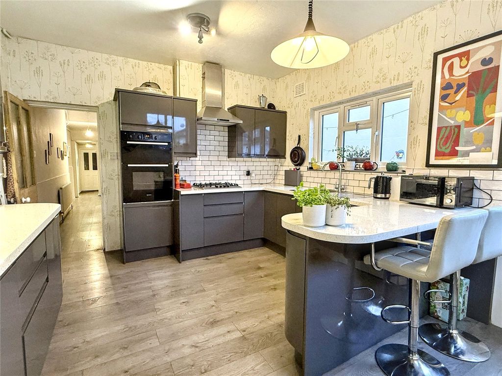 Property photo 3 of 21 Picture No. 88