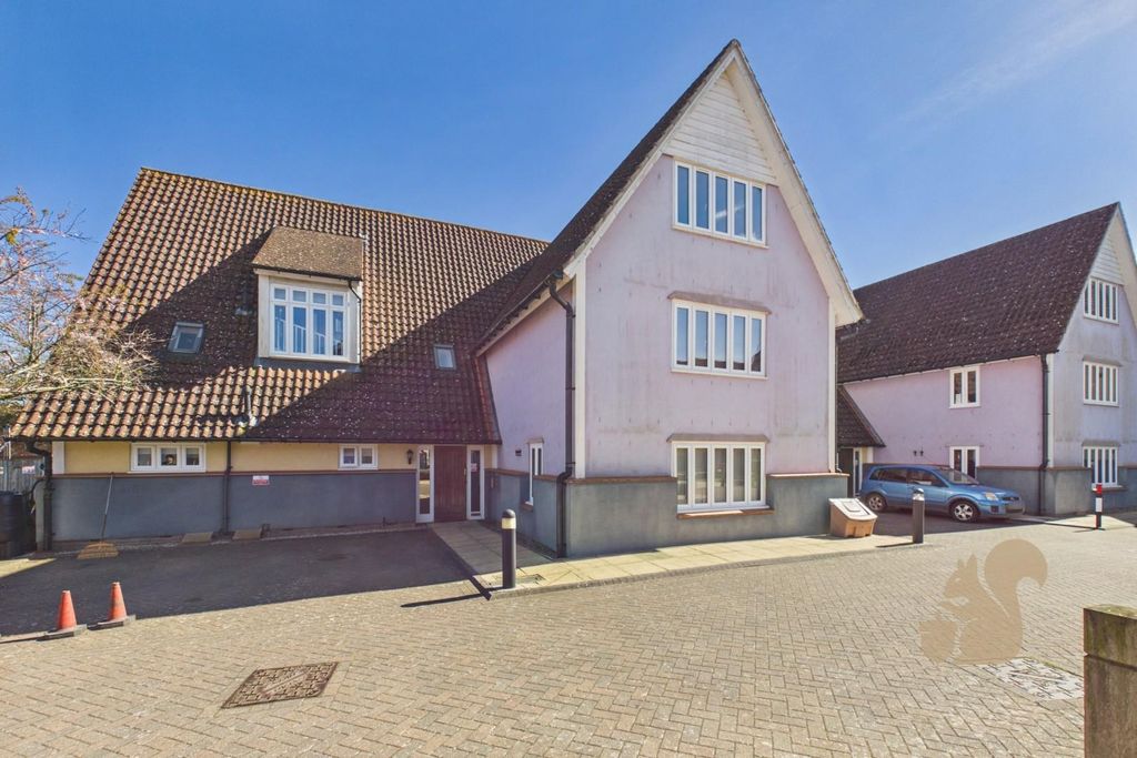 Property photo 1 of 12 Front