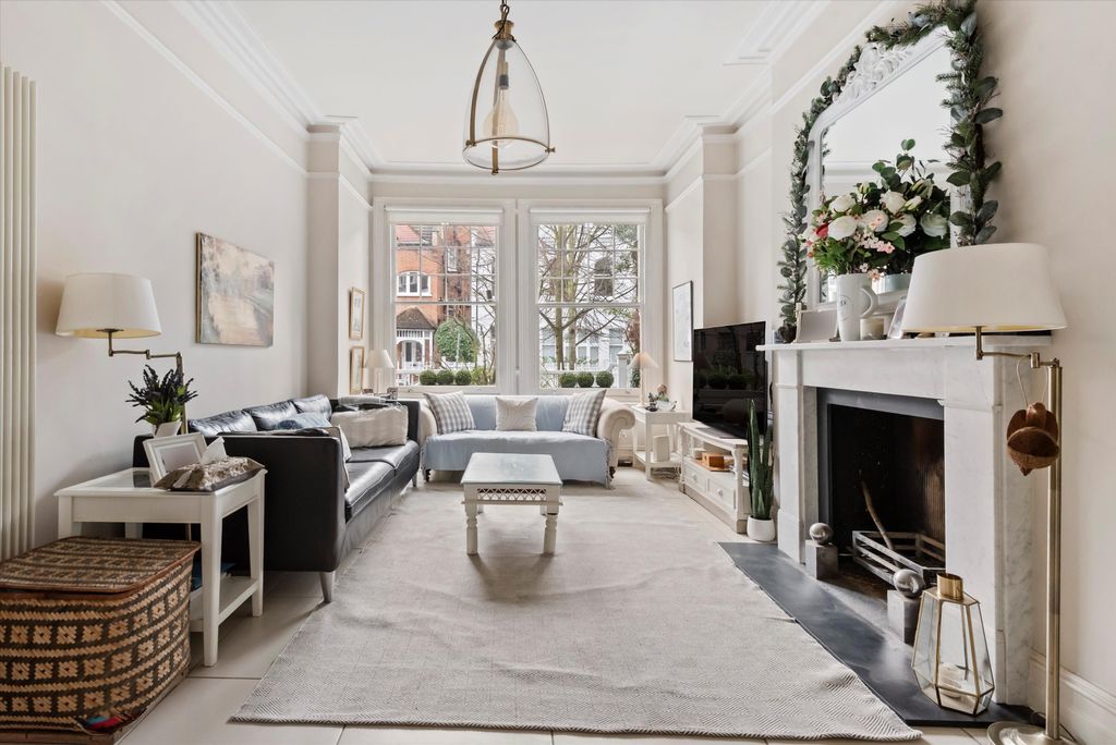 Property photo 2 of 14 Image