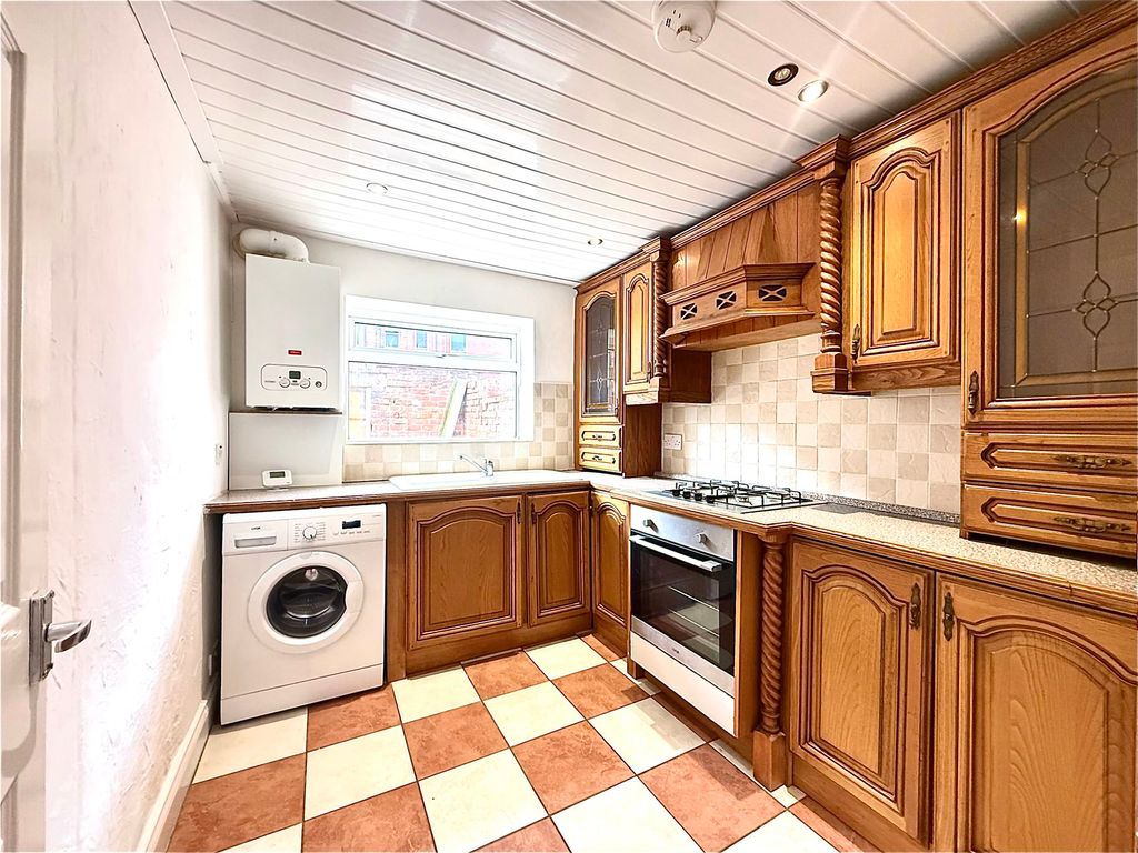 Property photo 2 of 8