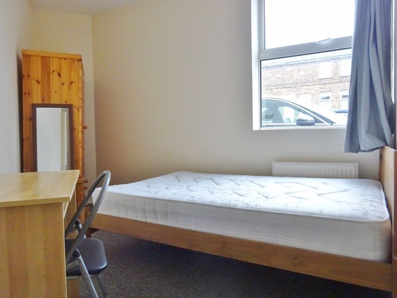 Property photo 3 of 12 Photo 1