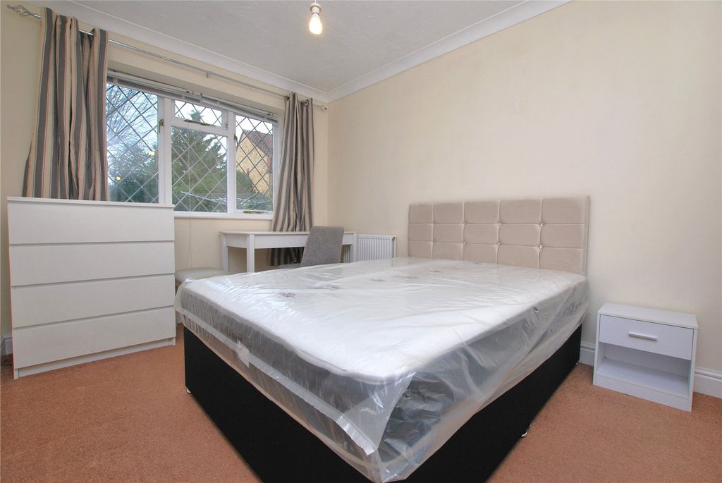 Property photo 1 of 9 Picture No. 12
