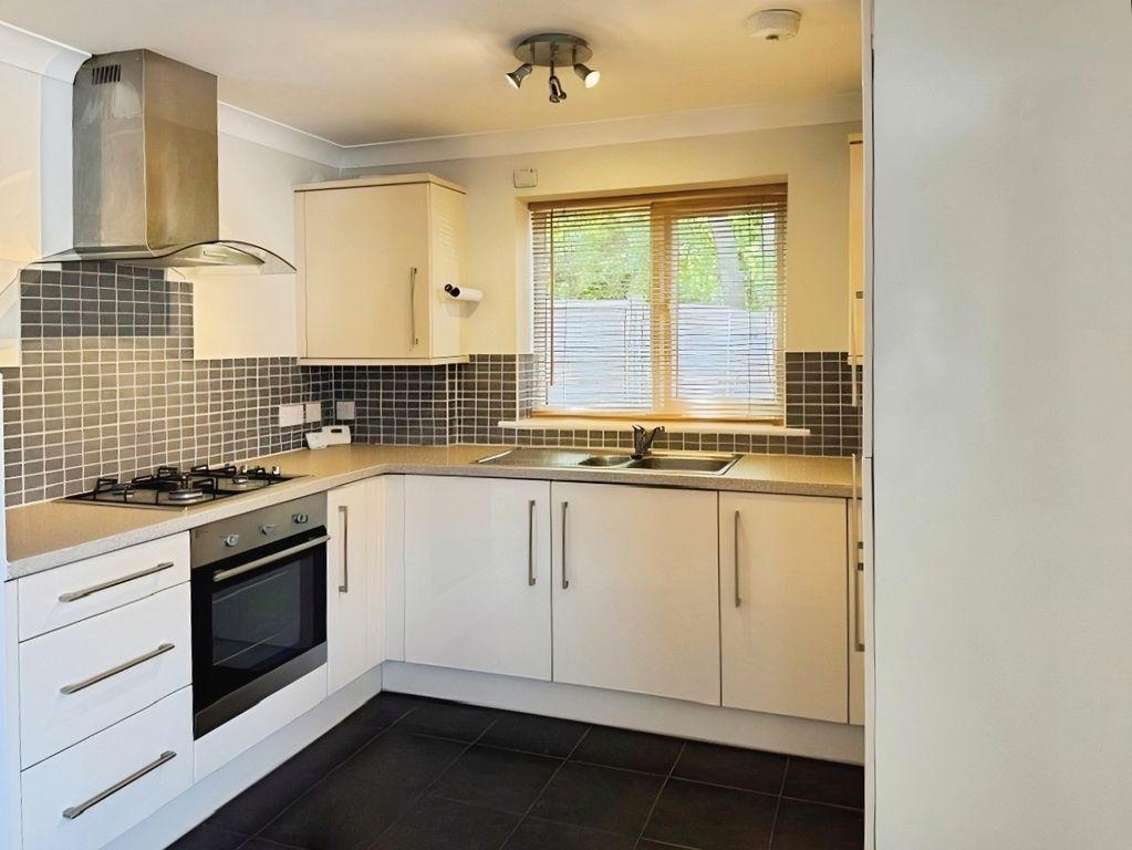Property photo 3 of 10 Pbox-Img.Jpg