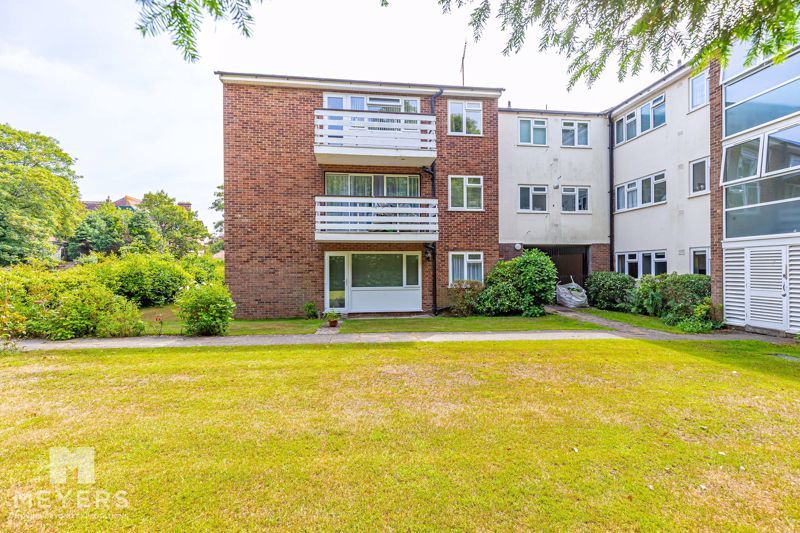 Property photo 1 of 16 Photo 7