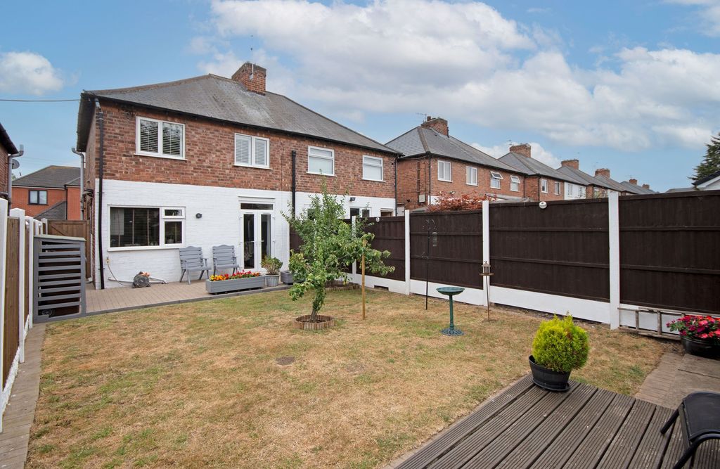 Property photo 2 of 19