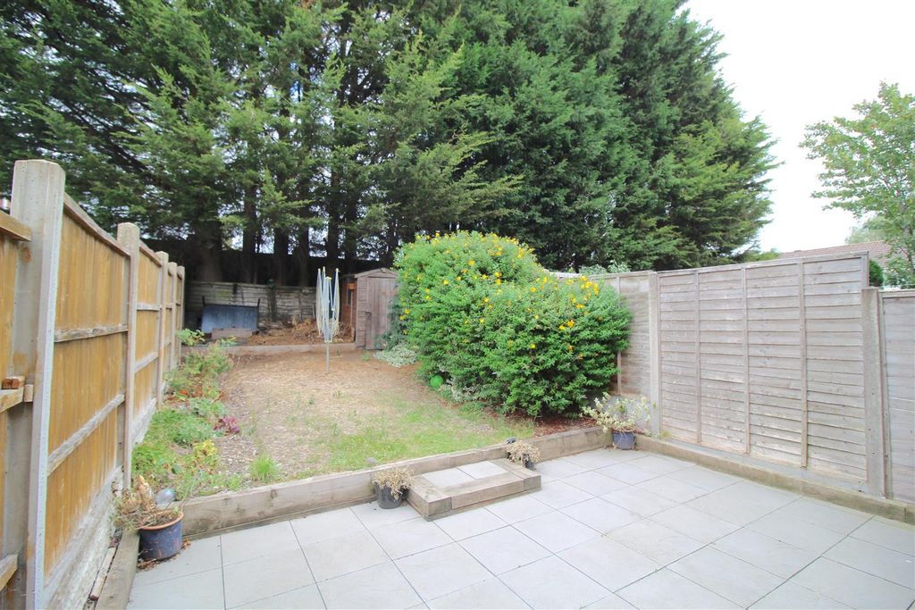 Property photo 2 of 8 Rear
