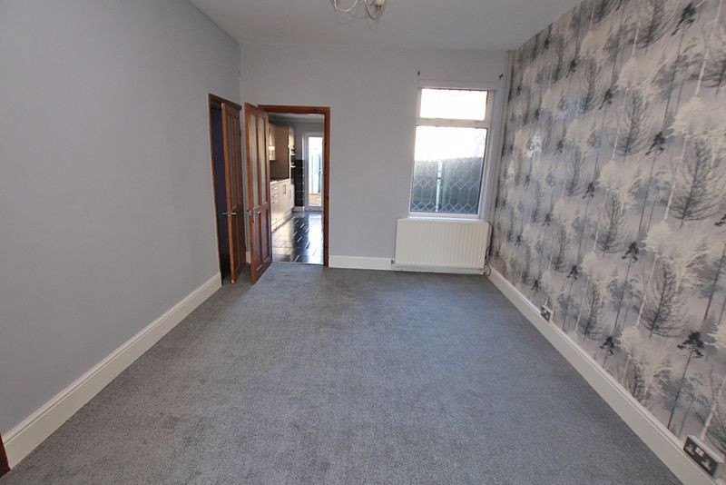 Property photo 3 of 11 Dining Room