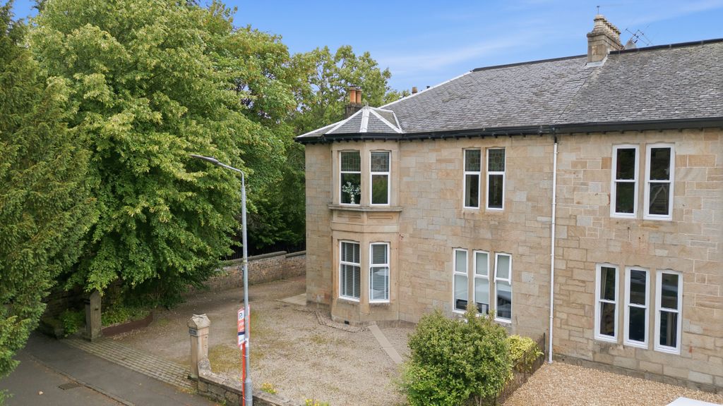 Property photo 1 of 41