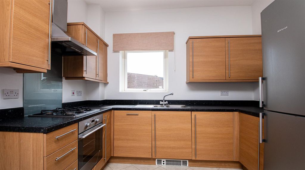 Property photo 2 of 11 55Carradine_2.Jpg